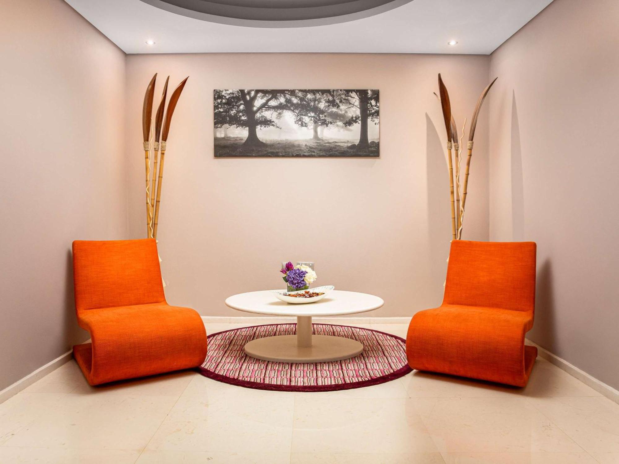 Pullman Dubai Jumeirah Lakes Towers Екстериор снимка A 3D rendering of a room